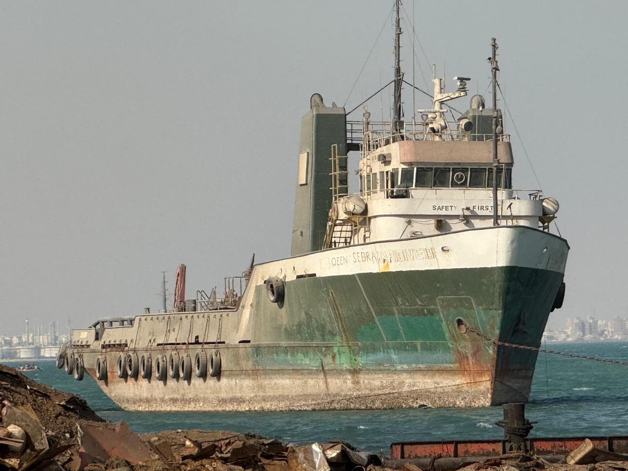 Stranded supply vessel before recovery